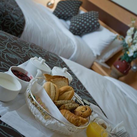 Ard Ri House Hotel Туам Экстерьер фото