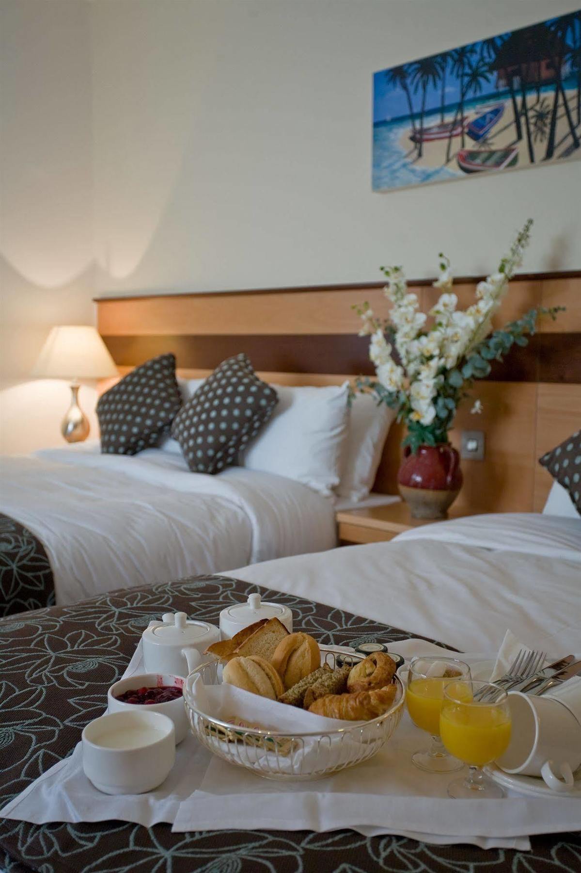 Ard Ri House Hotel Туам Экстерьер фото